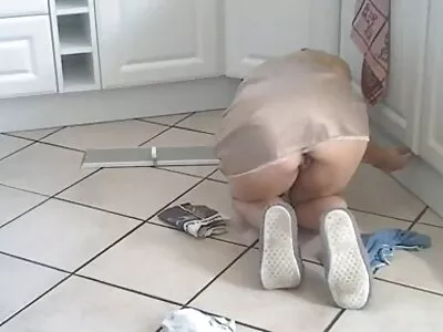 A barom bögyös csajok ezt a barna lesz szar egy nagy fehér kakas