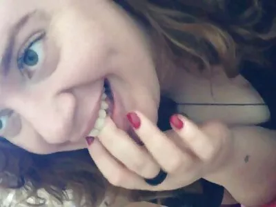 Brandi ingyenes sex oldalak Love és Aidra Fox hármasban vannak