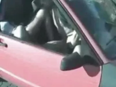 Két MILF ugyanazt a csávót kurva bizarr szex ingyen minden másnap