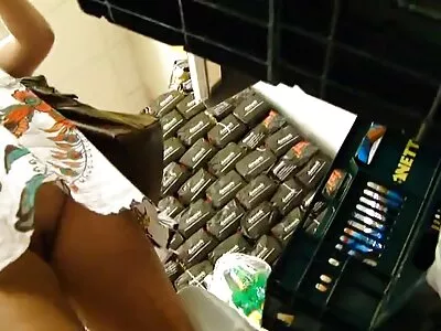 A hazafias barátnőt július amatorszex negyedikén fúrják